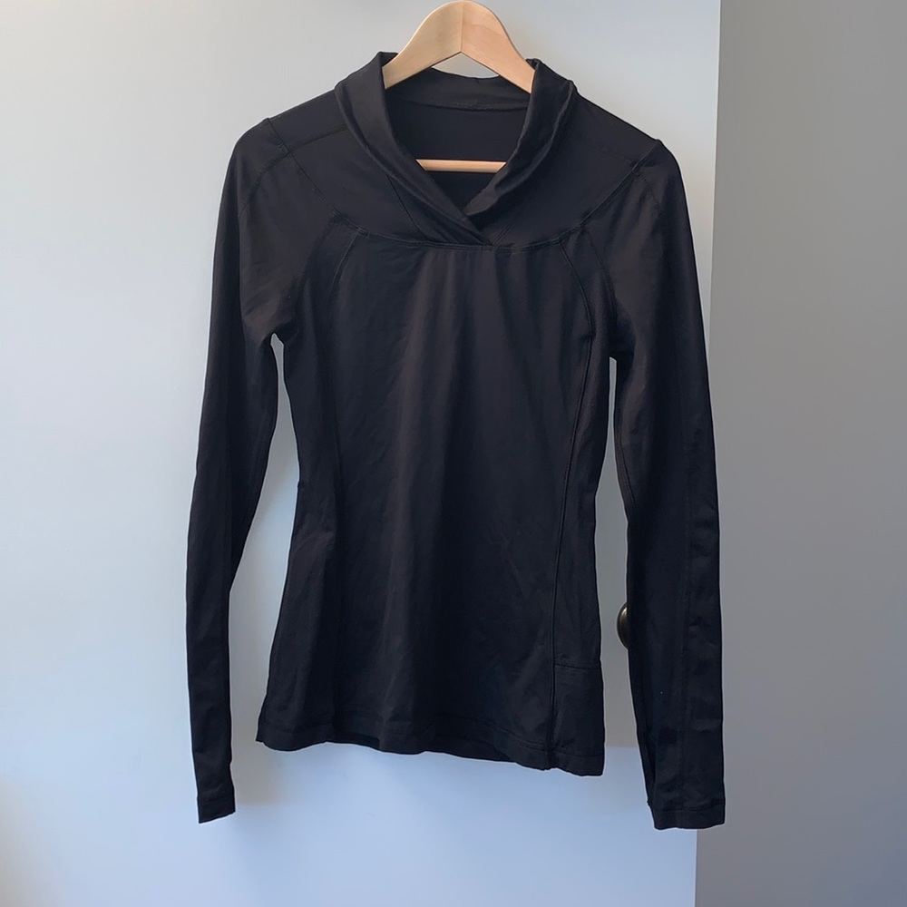 Lululemon black basic long sleeve!